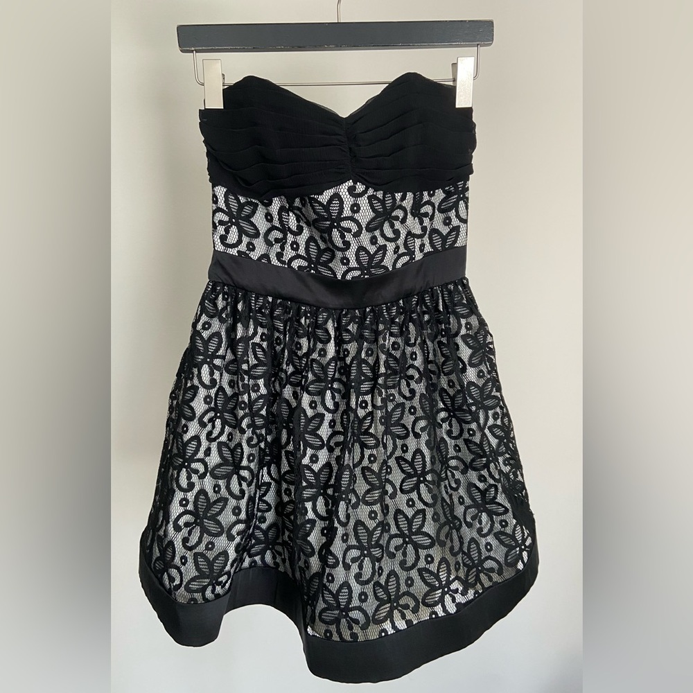 Betsy Johnson floral strapless mini dress